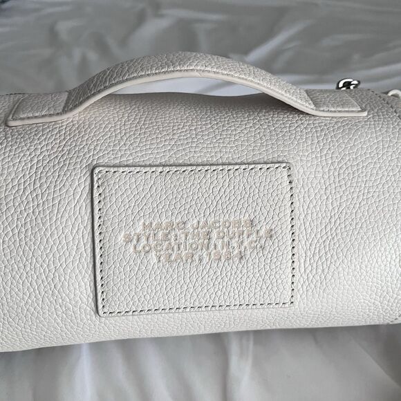 Marc Jacobs Women's The Duffle Bag White Leather Crossbody W/ Dust Bag - Picture 6 of 12